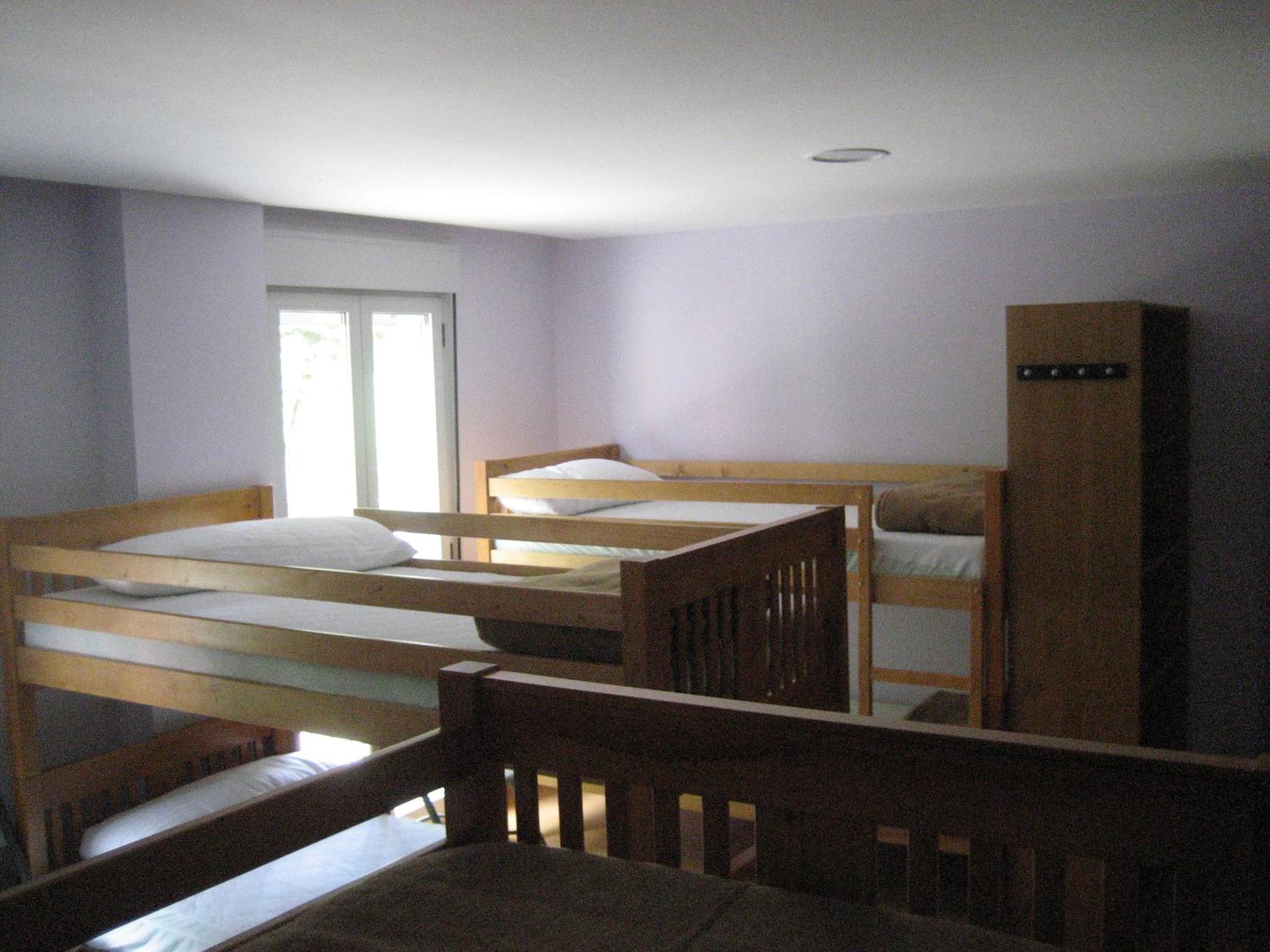 Albergue Turistico Rio Aragon Canfranc Bagian luar foto