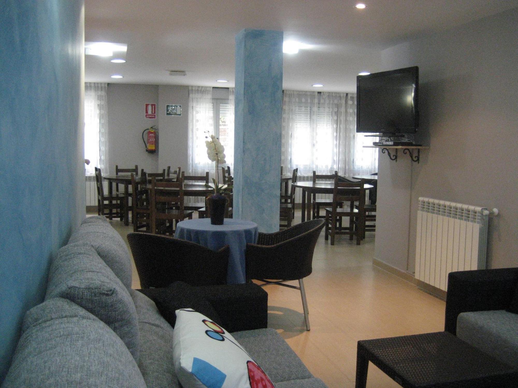 Albergue Turistico Rio Aragon Canfranc Bagian luar foto